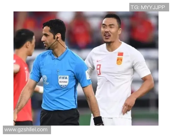 拉德与卡达西亚的激烈对决揭示足球战术的深层奥秘与精彩瞬间